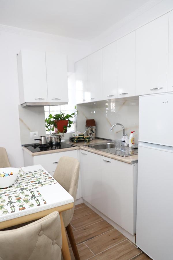 Amelia Apartment Берат Екстер'єр фото